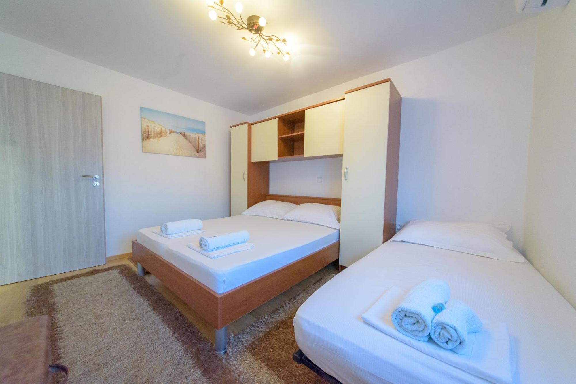 Jeli Apartments Стариград-Пакленица Стая снимка