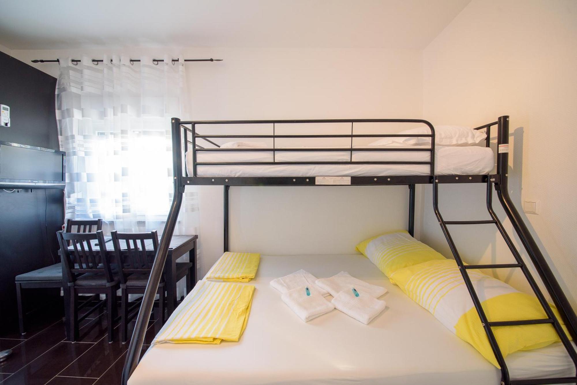 Jeli Apartments Стариград-Пакленица Стая снимка