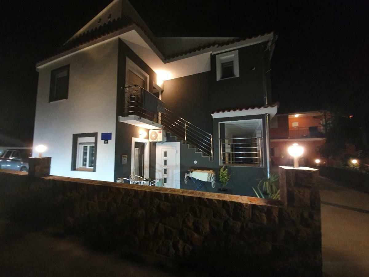 Jeli Apartments Стариград-Пакленица Екстериор снимка